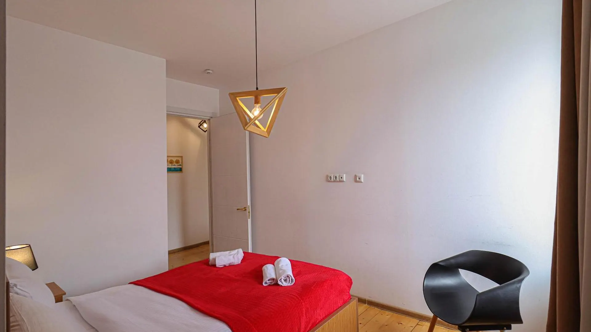 2 Bedroom Apartment Behind Opera House Tbilissi
