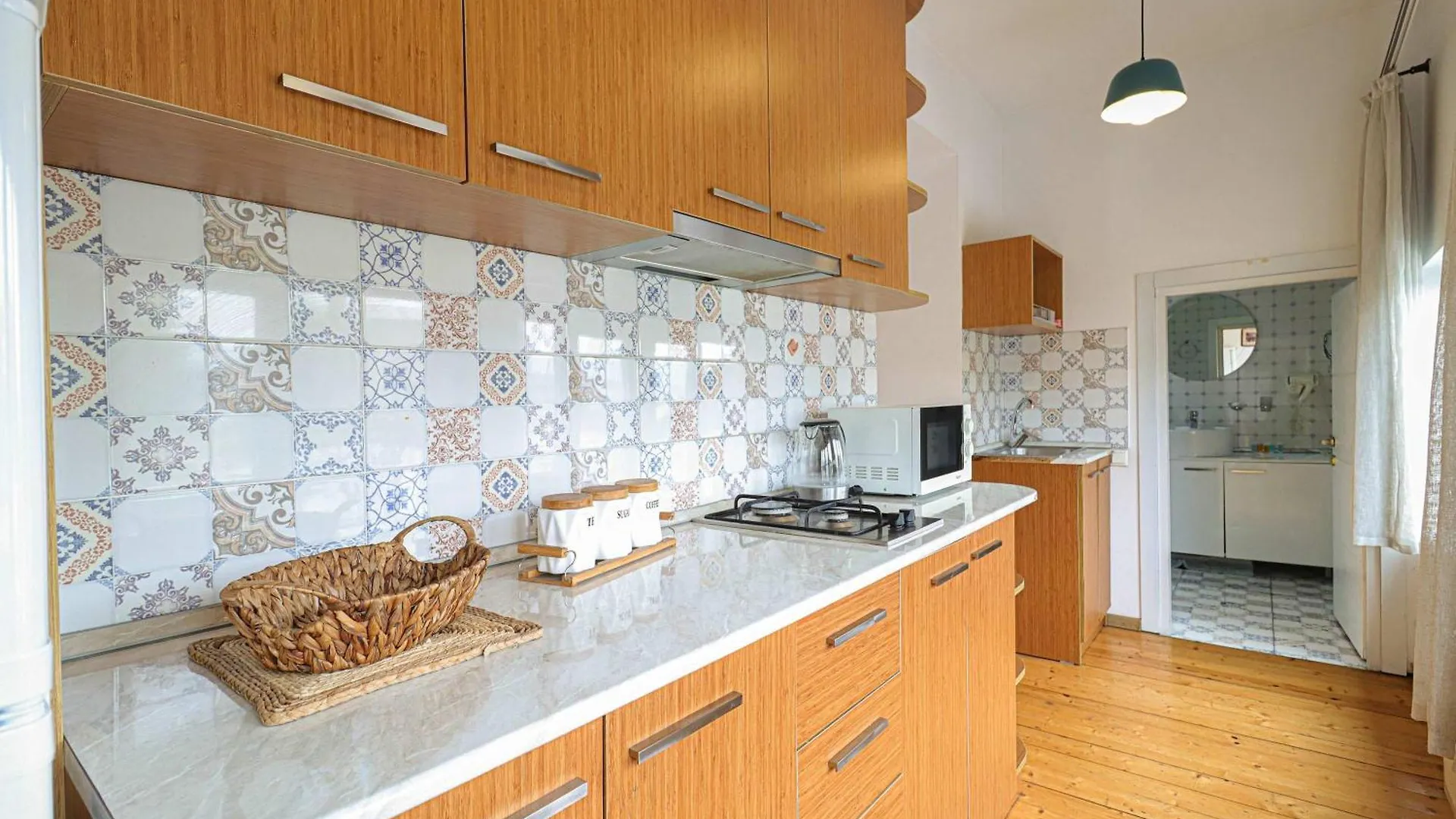 2 Bedroom Apartment Behind Opera House Tbilissi